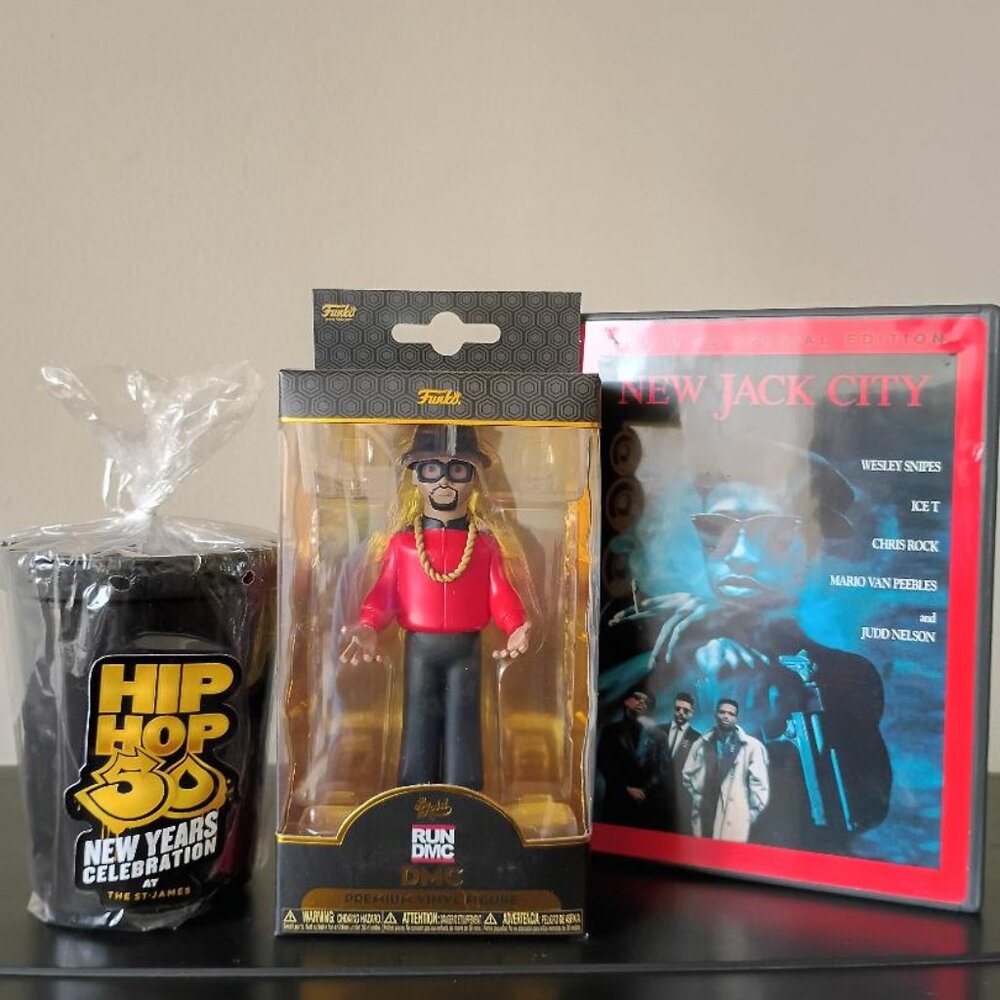RUN DMC "DMC" Premium Vinyl Figure (4 of 4)